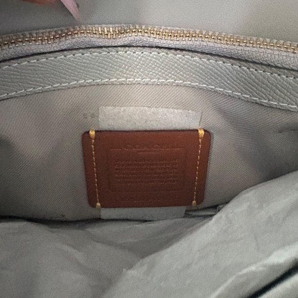 Coach clutch/wristlet - Picture 3 of 4